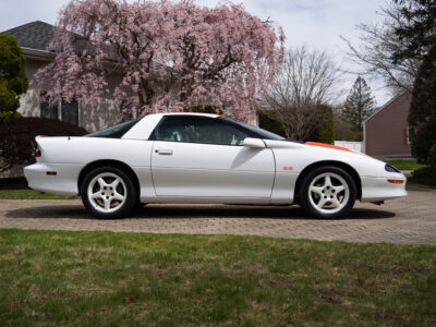 2K-Mile 1997 Chevrolet Camaro SS Coupe LT4 6 Speed Photo Gallery — Photo 31