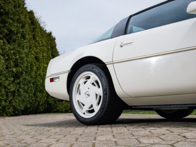 386-Mile 1988 Chevrolet Corvette 35th Anniversary Photo Gallery — Photo 100