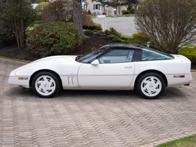386-Mile 1988 Chevrolet Corvette 35th Anniversary Photo Gallery — Photo 25