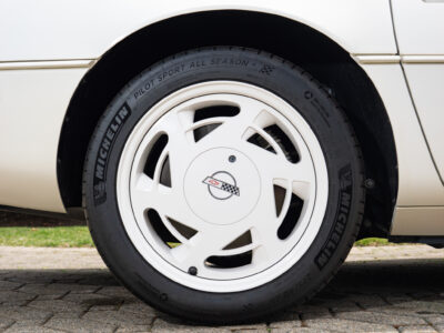 386-Mile 1988 Chevrolet Corvette 35th Anniversary Photo Gallery — Photo 32