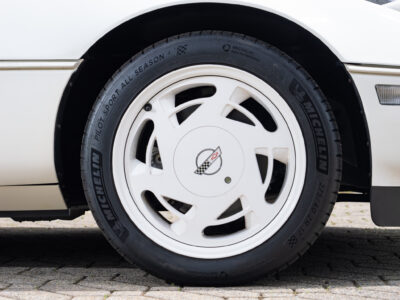 386-Mile 1988 Chevrolet Corvette 35th Anniversary Photo Gallery — Photo 34