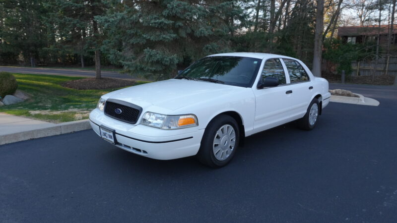 2K-Mile 2006 Ford Crown Victoria Police Interceptor