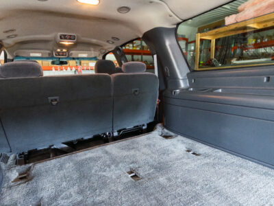 13K-Mile 2002 Chevrolet Suburban 1500 4X4 Photo Gallery — Photo 84
