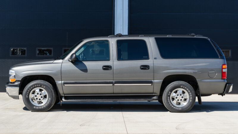 13K-Mile 2002 Chevrolet Suburban 1500 4X4