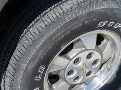 13K-Mile 2002 Chevrolet Suburban 1500 4X4 Photo Gallery — Photo 23