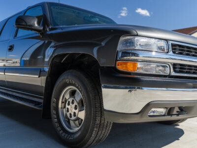 13K-Mile 2002 Chevrolet Suburban 1500 4X4 Photo Gallery — Photo 10