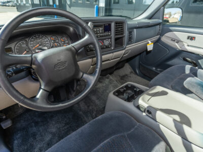 13K-Mile 2002 Chevrolet Suburban 1500 4X4 Photo Gallery — Photo 47