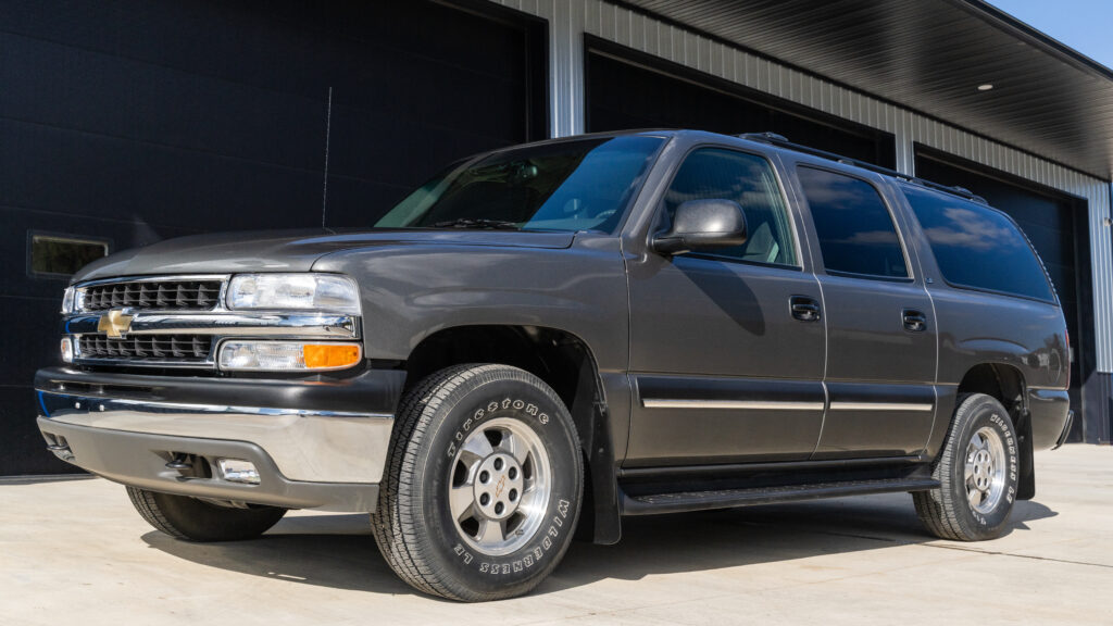 13K-Mile 2002 Chevrolet Suburban 1500 4X4