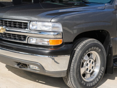 13K-Mile 2002 Chevrolet Suburban 1500 4X4 Photo Gallery — Photo 13