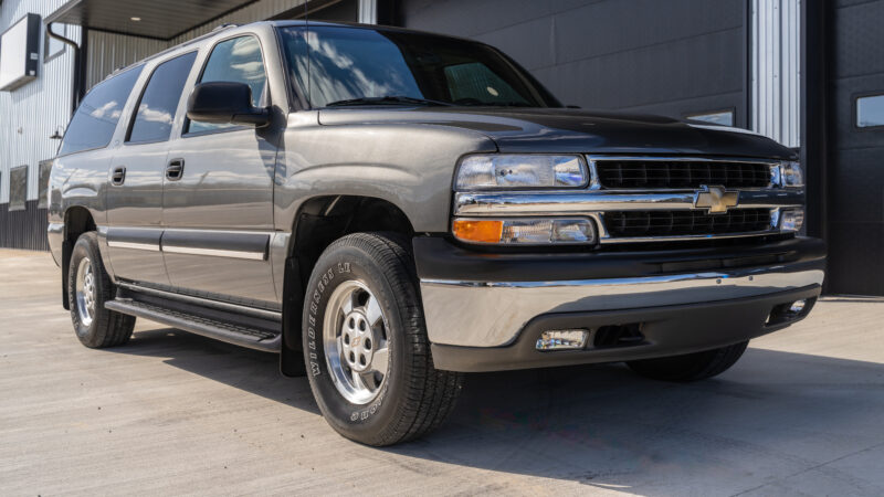 13K-Mile 2002 Chevrolet Suburban 1500 4X4