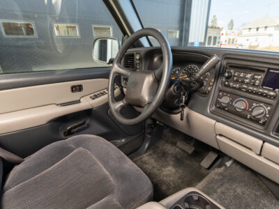 13K-Mile 2002 Chevrolet Suburban 1500 4X4 Photo Gallery — Photo 51
