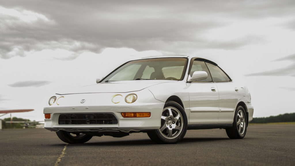 58K-Mile 2000 Acura INTEGRA GSR Sedan 5 Speed Manual