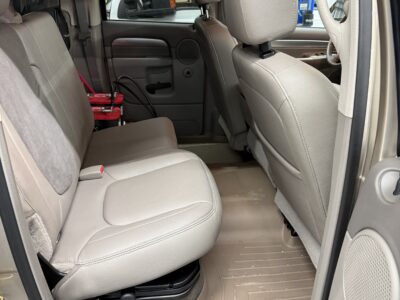 7K-Mile 2005 Dodge Ram 2500 Laramie 4X4 Cummins 6 Speed Photo Gallery — Photo 94