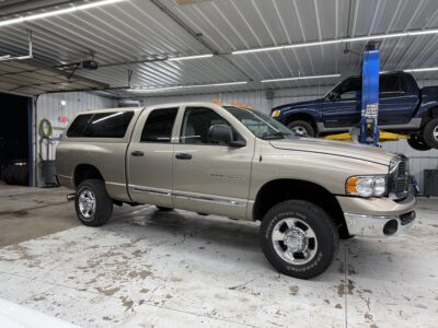 7K-Mile 2005 Dodge Ram 2500 Laramie 4X4 Cummins 6 Speed Photo Gallery — Photo 21