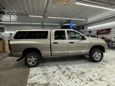 7K-Mile 2005 Dodge Ram 2500 Laramie 4X4 Cummins 6 Speed Photo Gallery — Photo 54