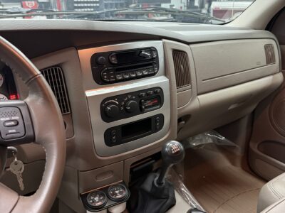 7K-Mile 2005 Dodge Ram 2500 Laramie 4X4 Cummins 6 Speed Photo Gallery — Photo 75