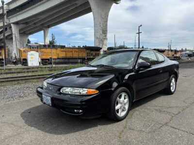 48K-Mile 1999 Oldsmobile Alero GL Coupe Photo Gallery — Photo 33