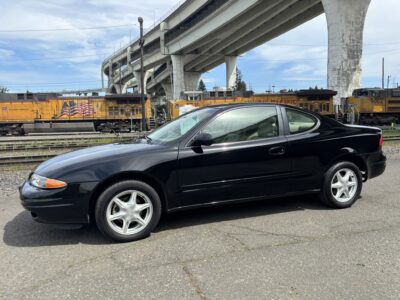 48K-Mile 1999 Oldsmobile Alero GL Coupe Photo Gallery — Photo 39