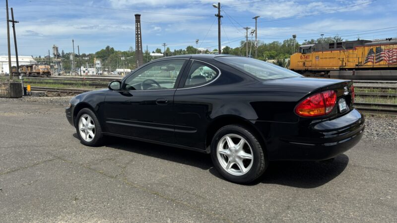48K-Mile 1999 Oldsmobile Alero GL Coupe