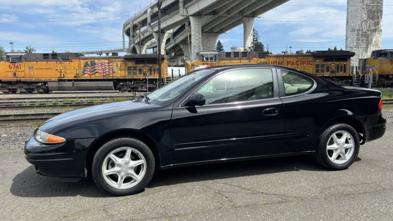 48K-Mile 1999 Oldsmobile Alero GL Coupe
