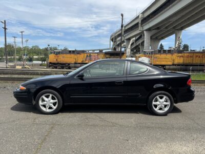 48K-Mile 1999 Oldsmobile Alero GL Coupe Photo Gallery — Photo 5