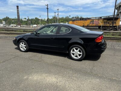 48K-Mile 1999 Oldsmobile Alero GL Coupe Photo Gallery — Photo 45