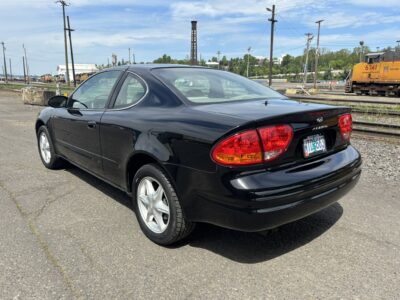 48K-Mile 1999 Oldsmobile Alero GL Coupe Photo Gallery — Photo 9