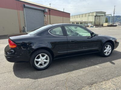 48K-Mile 1999 Oldsmobile Alero GL Coupe Photo Gallery — Photo 18