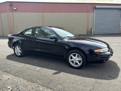 48K-Mile 1999 Oldsmobile Alero GL Coupe Photo Gallery — Photo 20