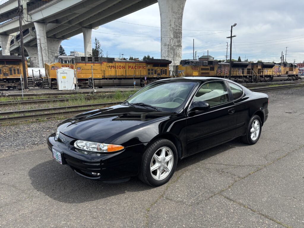 48K-Mile 1999 Oldsmobile Alero GL Coupe