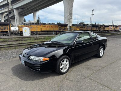 48K-Mile 1999 Oldsmobile Alero GL Coupe Photo Gallery — Photo 41