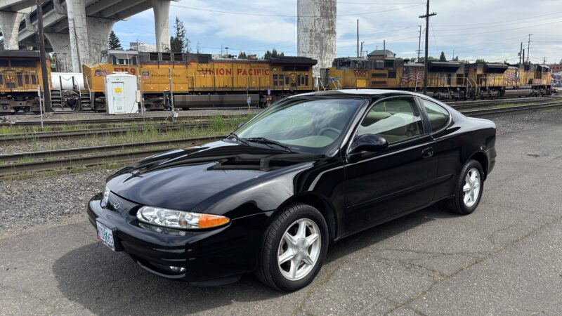 48K-Mile 1999 Oldsmobile Alero GL Coupe