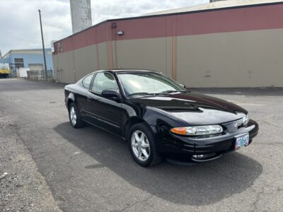 48K-Mile 1999 Oldsmobile Alero GL Coupe Photo Gallery — Photo 24
