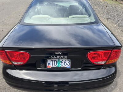 48K-Mile 1999 Oldsmobile Alero GL Coupe Photo Gallery — Photo 12