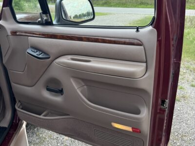 5K-Mile 1996 Ford Bronco Eddie Bauer 5.8L Photo Gallery — Photo 65