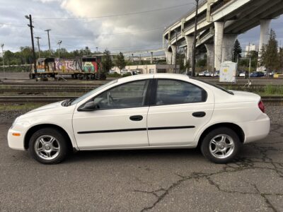 39K-Mile 2004 Dodge Neon ES Photo Gallery — Photo 4