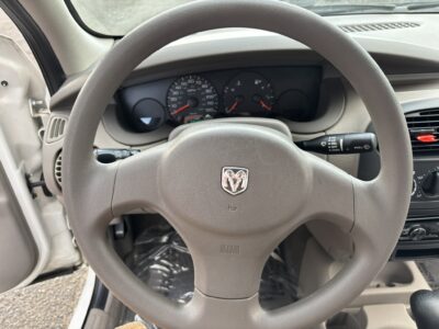 39K-Mile 2004 Dodge Neon ES Photo Gallery — Photo 37