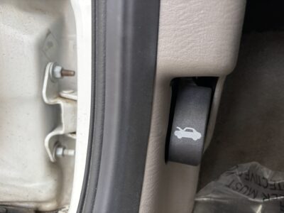 39K-Mile 2004 Dodge Neon ES Photo Gallery — Photo 35