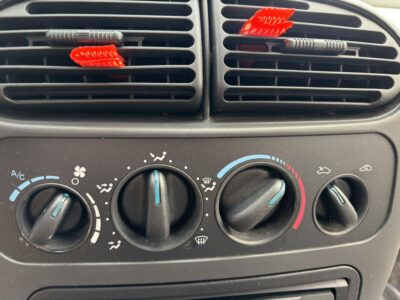 39K-Mile 2004 Dodge Neon ES Photo Gallery — Photo 43