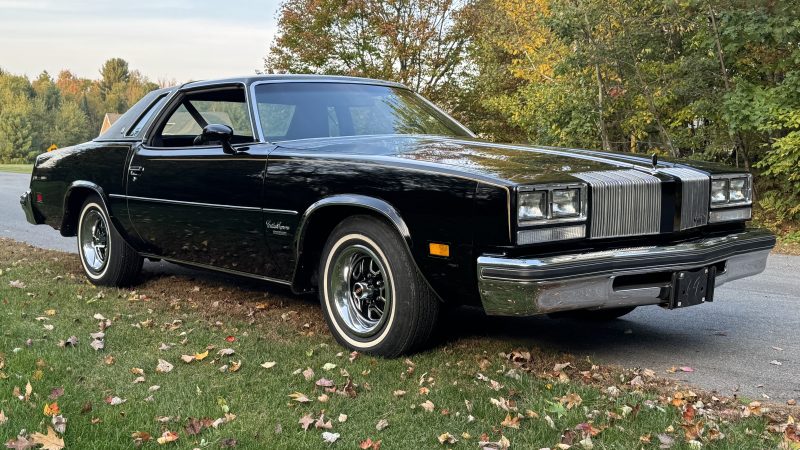 3K-Mile 1977 Oldsmobile Cutlass Supreme Brougham
