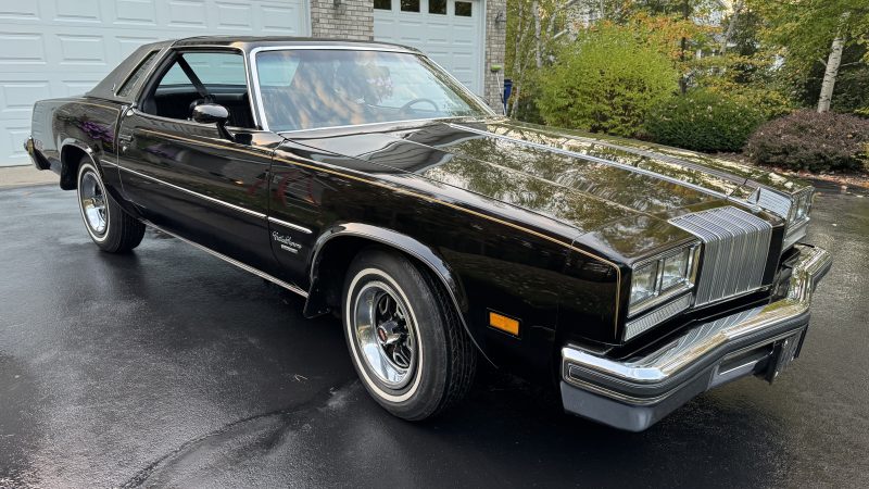 3K-Mile 1977 Oldsmobile Cutlass Supreme Brougham