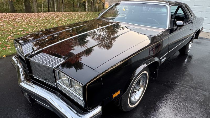 3K-Mile 1977 Oldsmobile Cutlass Supreme Brougham