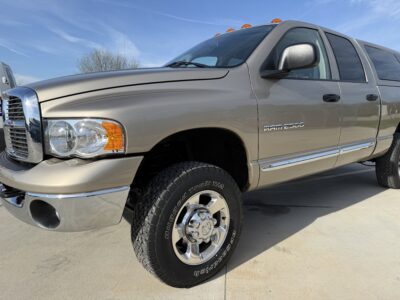 7K-Mile 2005 Dodge Ram 2500 Laramie 4X4 Cummins 6 Speed Photo Gallery — Photo 2