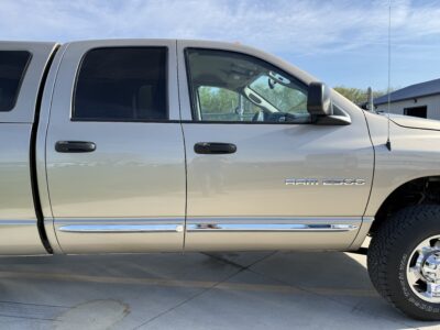 7K-Mile 2005 Dodge Ram 2500 Laramie 4X4 Cummins 6 Speed Photo Gallery — Photo 10