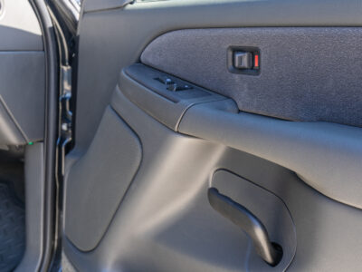 2K-Mile 2003 Chevrolet Silverado 1500 Z71 Photo Gallery — Photo 91