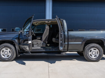 2K-Mile 2003 Chevrolet Silverado 1500 Z71 Photo Gallery — Photo 57