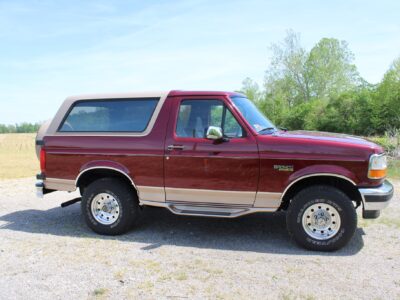 5K-Mile 1996 Ford Bronco Eddie Bauer 5.8L Photo Gallery — Photo 33