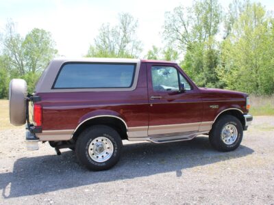 5K-Mile 1996 Ford Bronco Eddie Bauer 5.8L Photo Gallery — Photo 31
