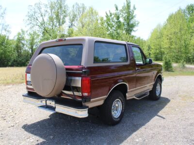 5K-Mile 1996 Ford Bronco Eddie Bauer 5.8L Photo Gallery — Photo 24