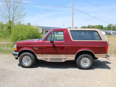 5K-Mile 1996 Ford Bronco Eddie Bauer 5.8L Photo Gallery — Photo 11